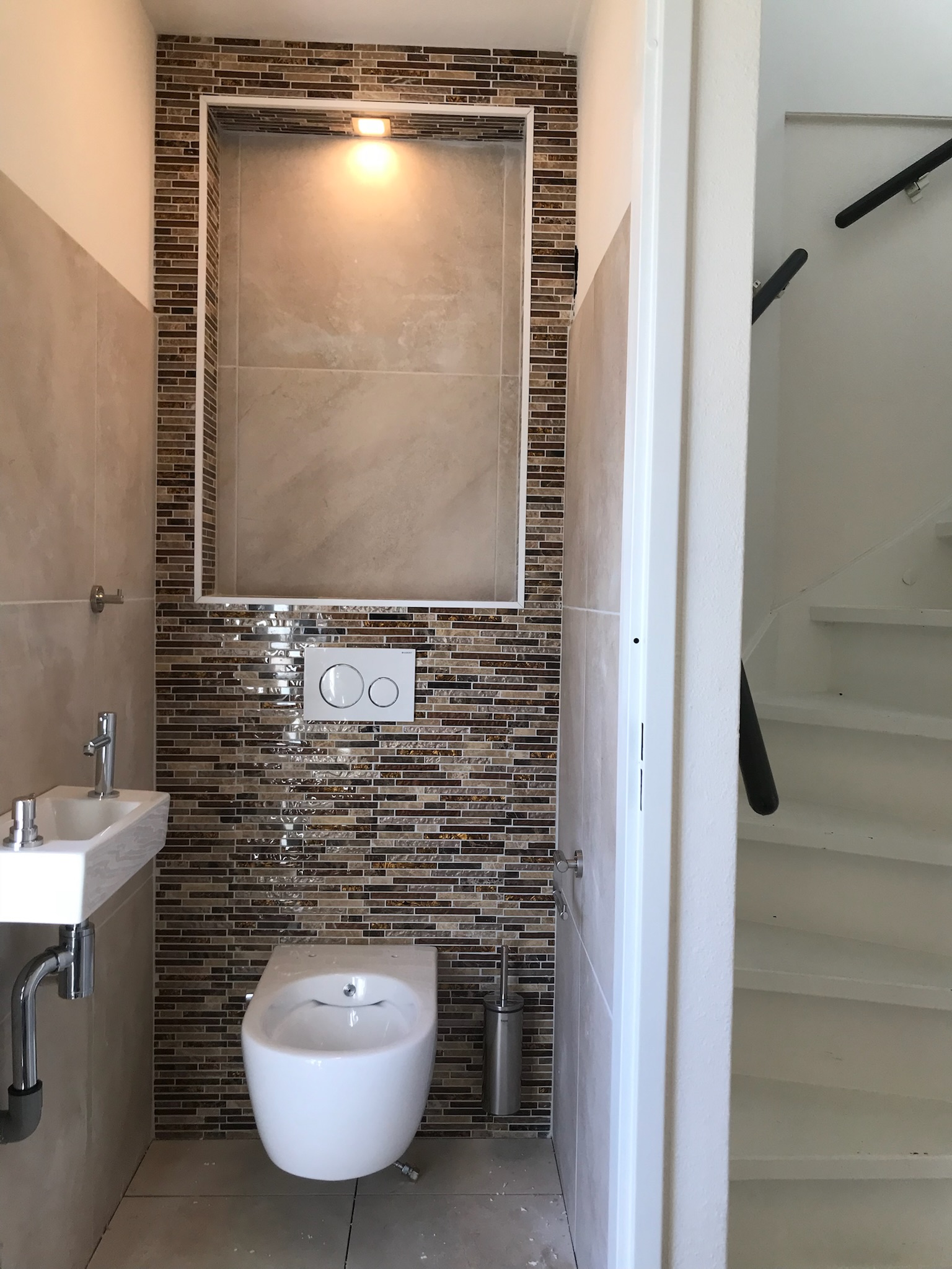 Een Nieuw Toilet: Voor & Na